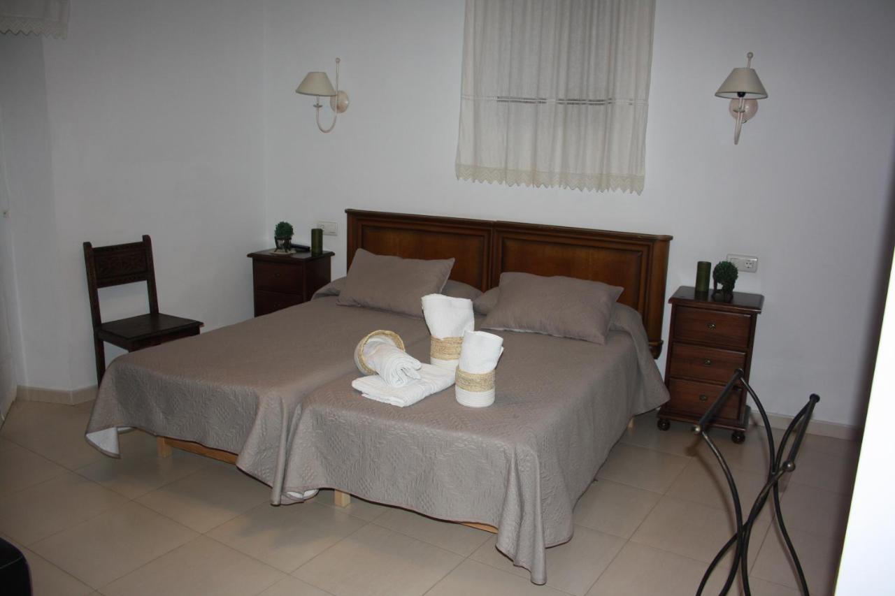 Casa Rural La Plaza Almoharín Kültér fotó