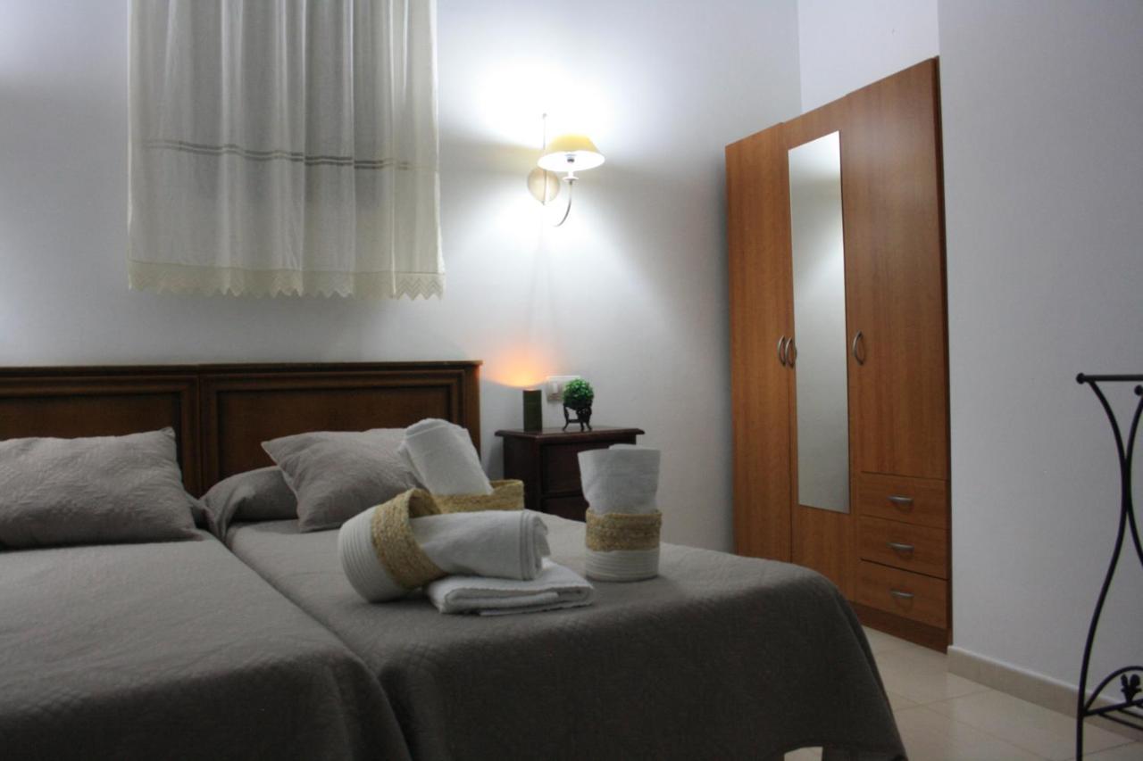 Casa Rural La Plaza Almoharín Kültér fotó