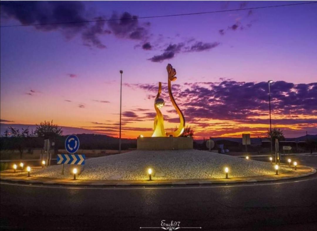 Casa Rural La Plaza Almoharín Kültér fotó